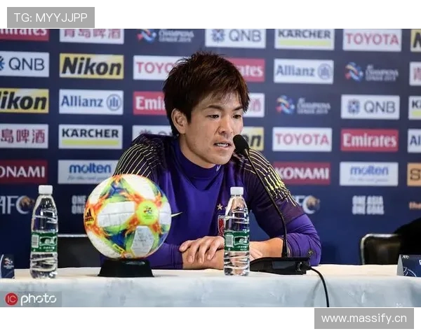 西川周作:面对河床时专注比赛结果以强大精神状态反击为核心 西川周作:面对河床时专注比赛结果以强大精神状态反击为核心