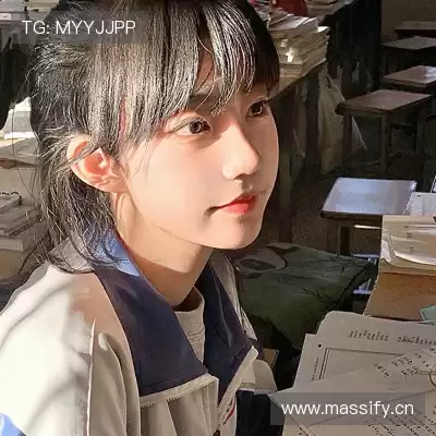 侯跃雯